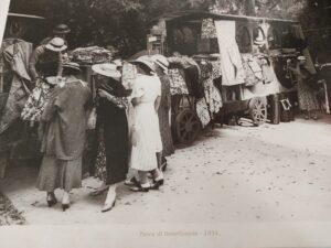 1934 Rome "Charity Sale" A1 - Vintage Poster Size PDF