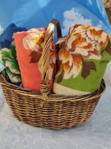 Set of 4 BOLD Vintage Towels